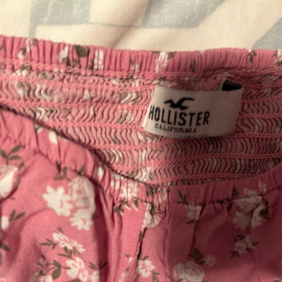 Hollister Pink Puff Sleeve Smocked Blouse - Picture 2 of 3